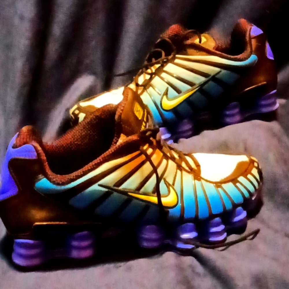 Nike shox TL racer blue like new.